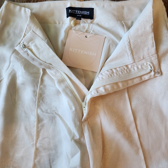 Kittenish Cream High-Waisted Trouser Pants. Size Small. NWT - Picture 9 of 12